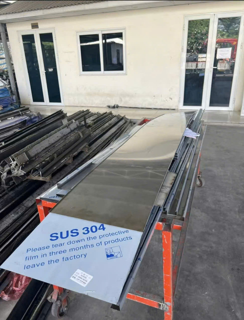Màng bảo vệ cắt laser là giải pháp cần thiết cho các đơn vị gia công Inox và kim loại